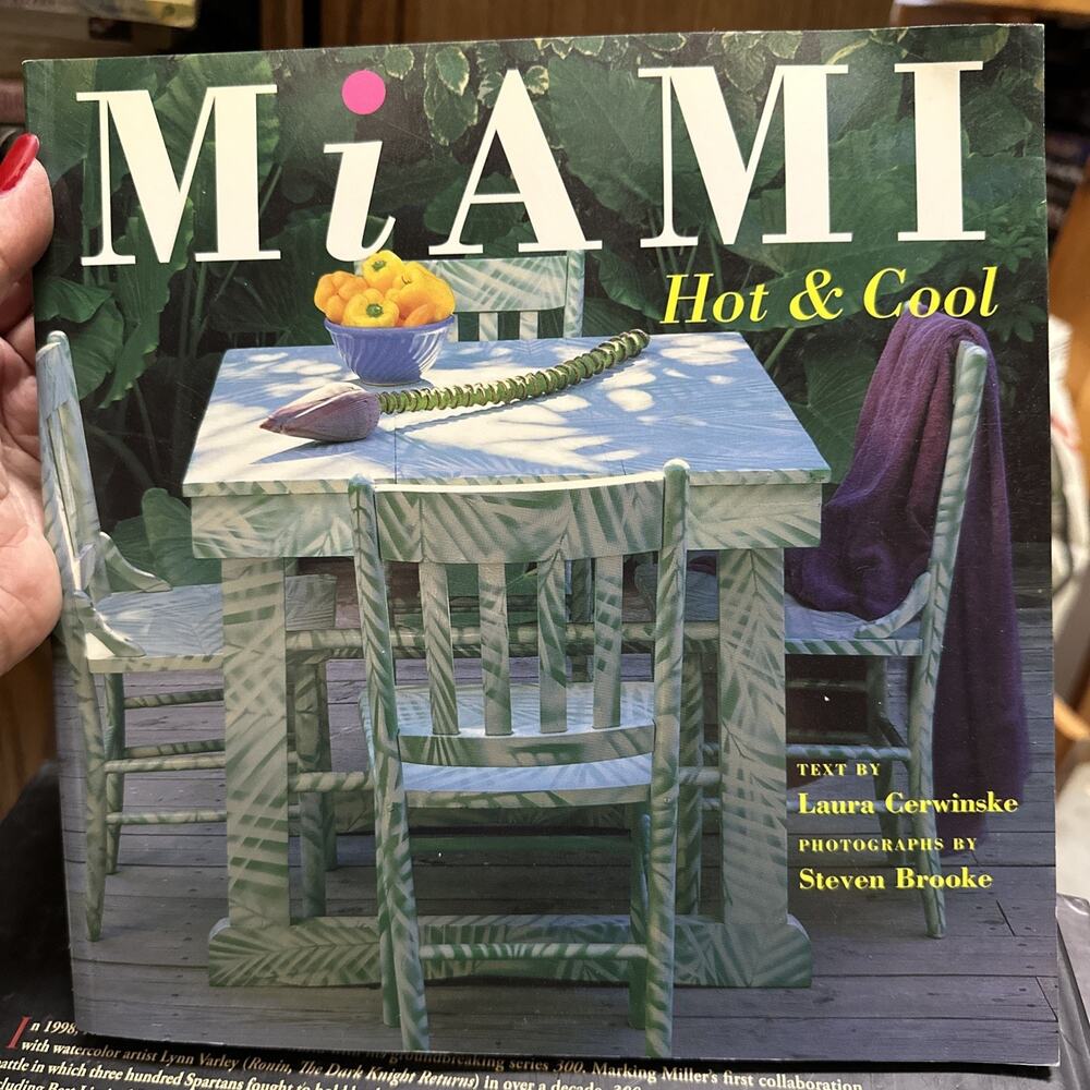 Miami : Hot and Cool Paperback Laura, Brooke, Steven Cerwinski‎